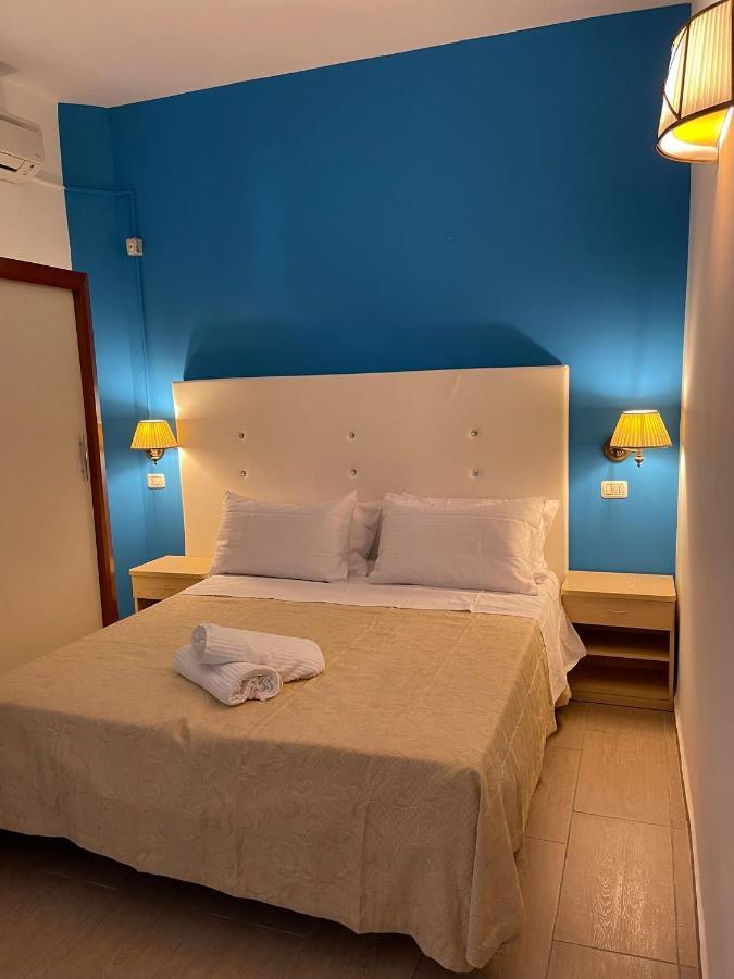 Hotel New Happy Rimini Bilik gambar