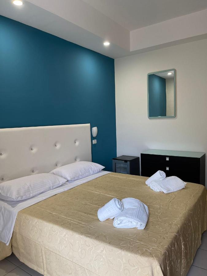 Hotel New Happy Rimini Bilik gambar